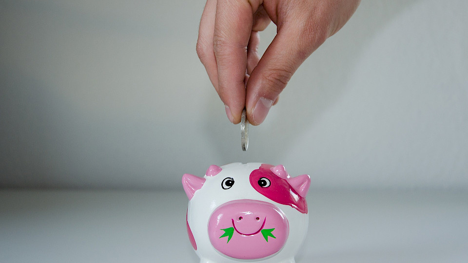 Научите ребенка обращаться с деньгами