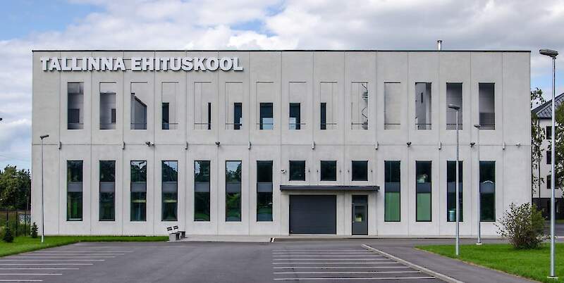 &Otilde;ppet&ouml;&ouml; toimub kutseala riiklikele kutsestandarditele vastavate &otilde;ppekavade alusel kolmes &otilde;ppekavar&uuml;hmas