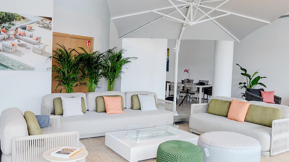 Ekstere Furniture │ Nauditavate aia- ja eluruumide loomine