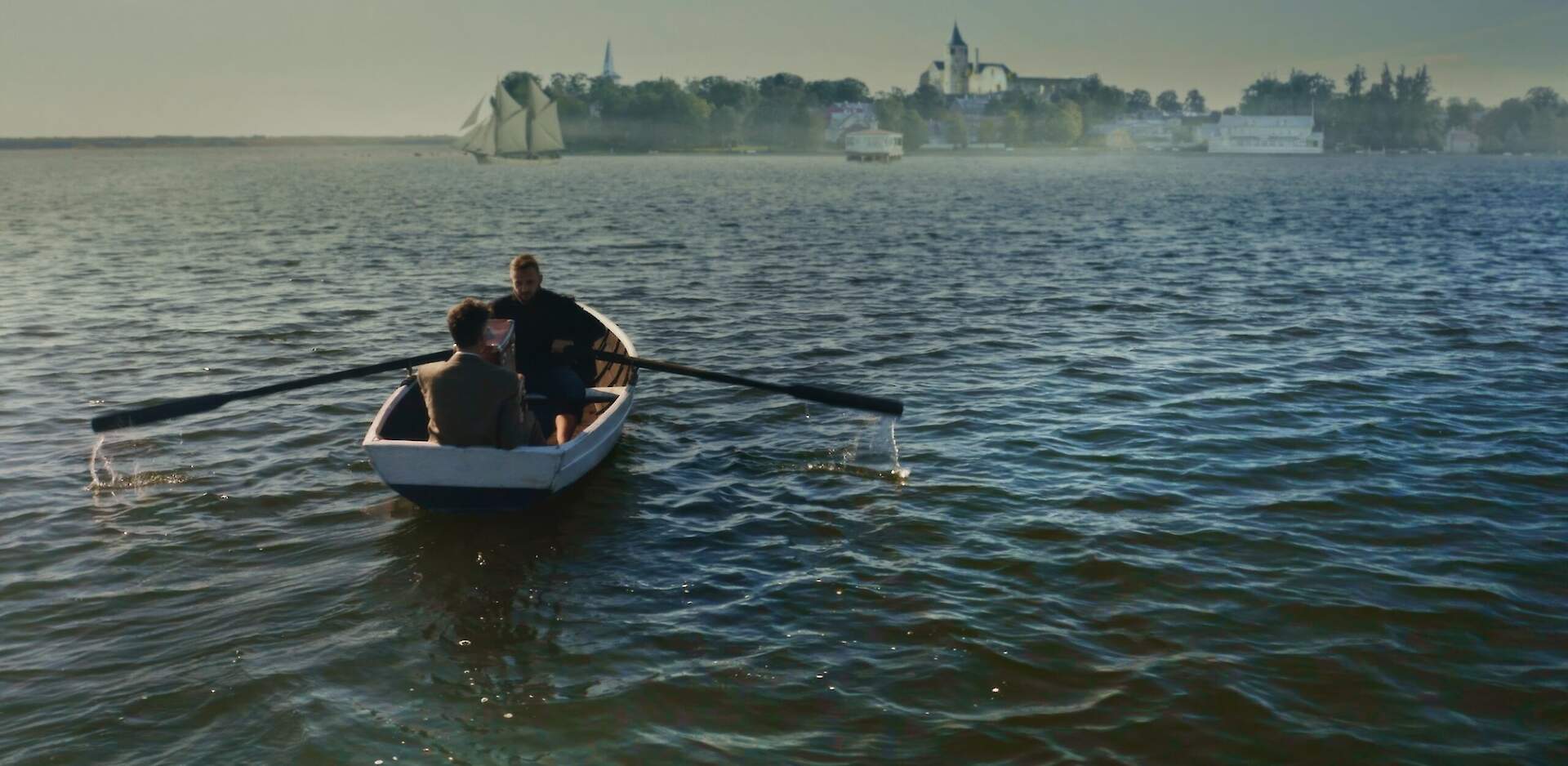 Haapsalu Kuurort 200 mud partners are: The City of Haapsalu, Fra Mare Thalasso Spa, the Estonian Spa Association, the European Spa Association, the Haapsalu Neurological Rehabilitation Centre, the Haapsalu College of Tallinn University, the Pärnu College of the University of Tartu and the museums of Haapsalu and Läänemaa.