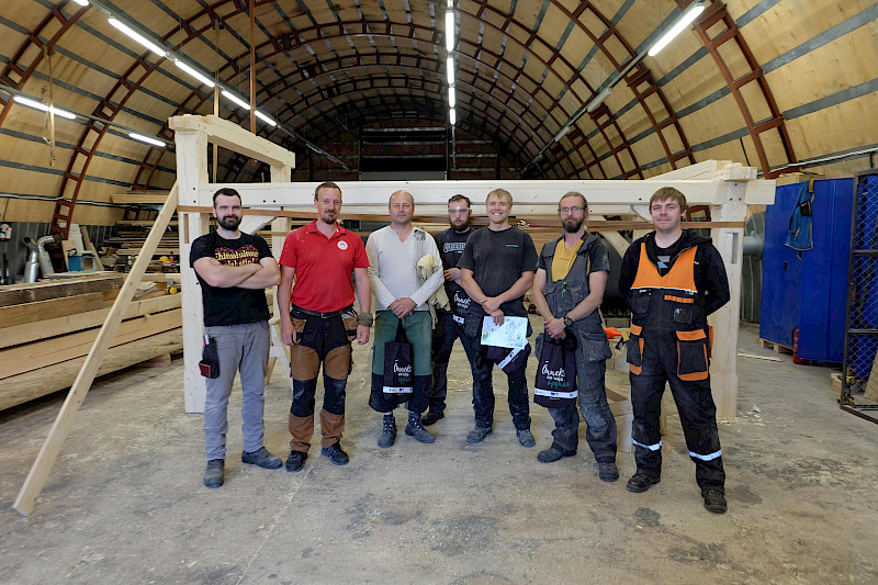 Diverse training courses open doors and enrich everyday life! From time management to gardening and construction, come and improve your skills.