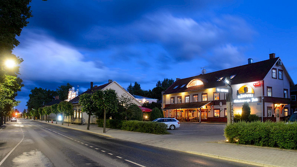 Ränduri guest house and pub